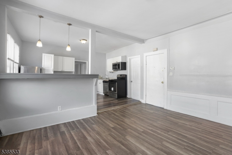 354 Clinton Place Newark NJ 07112
