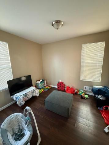 465 Norwood Street East Orange NJ 07018
