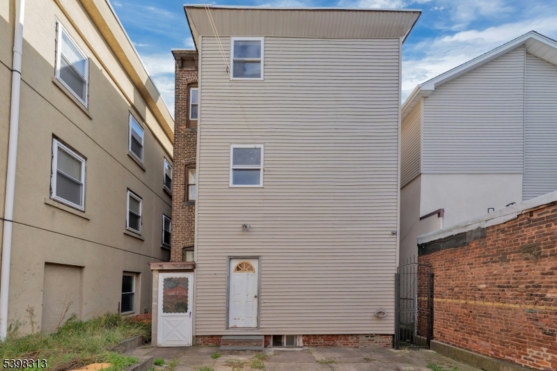 149 Union Street Newark NJ 07105
