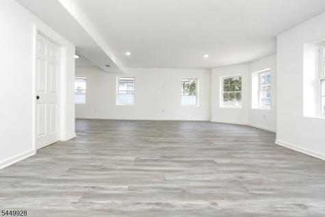 131 Lindsley Place East Orange NJ 07018