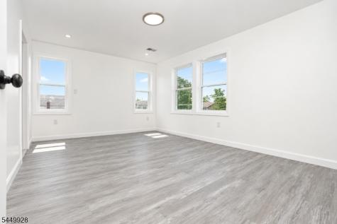 131 Lindsley Place East Orange NJ 07018