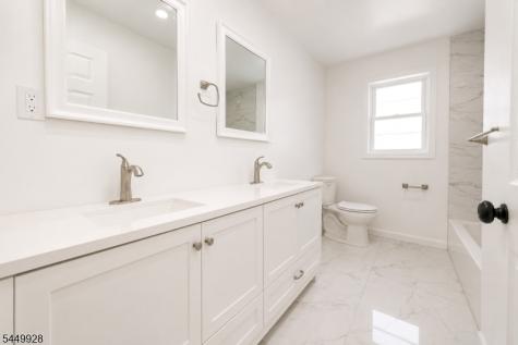 131 Lindsley Place East Orange NJ 07018