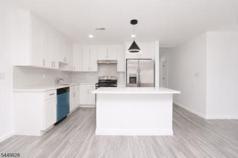 131 Lindsley Place East Orange NJ 07018