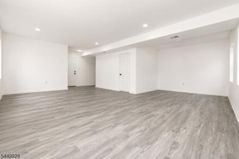 131 Lindsley Place East Orange NJ 07018