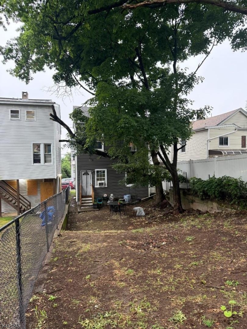 141 N 5th Street Paterson NJ 07522