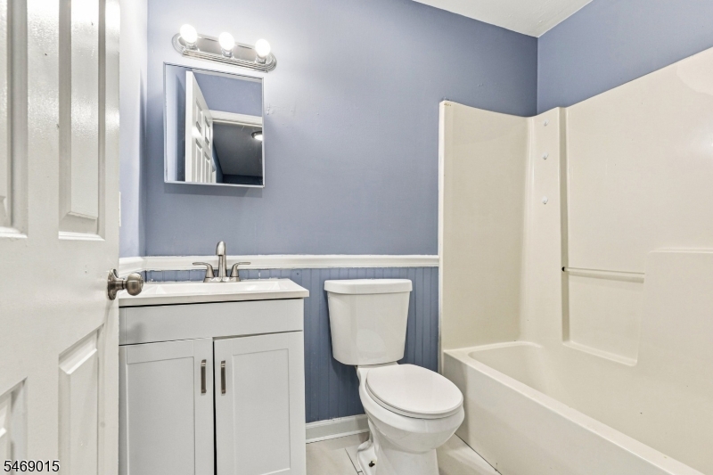 51 Demarest Street Newark NJ 07112