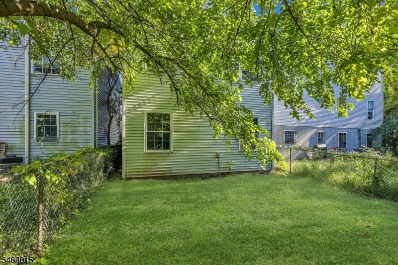 51 Demarest Street Newark NJ 07112