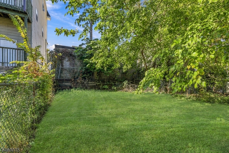 51 Demarest Street Newark NJ 07112