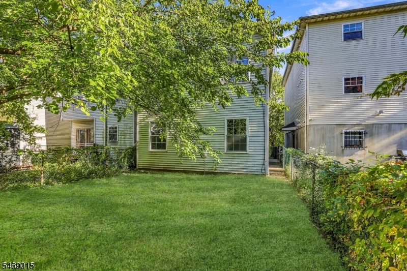 51 Demarest Street Newark NJ 07112