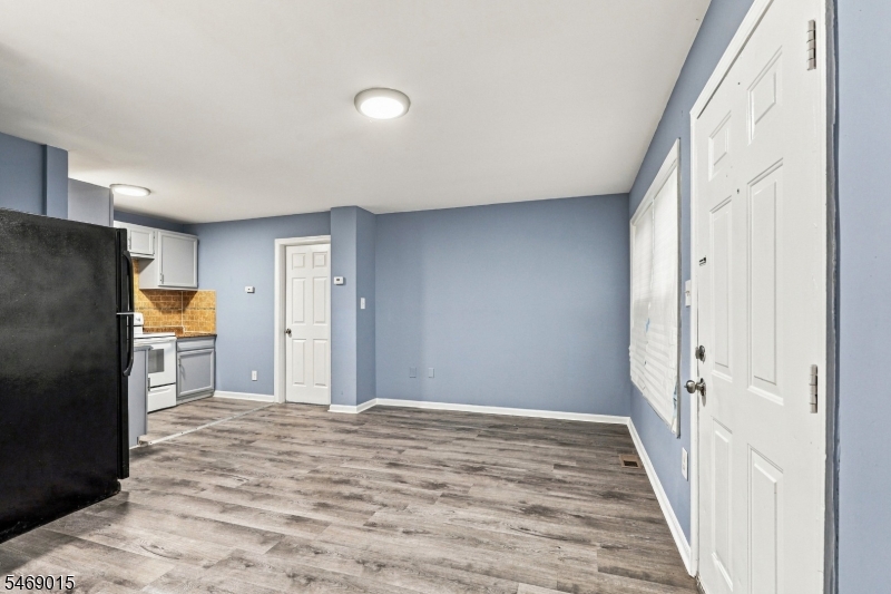 51 Demarest Street Newark NJ 07112