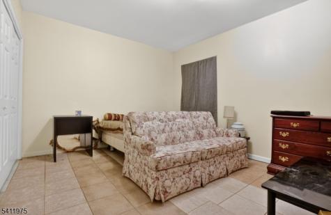 532 Walnut Street Elizabeth NJ 07201