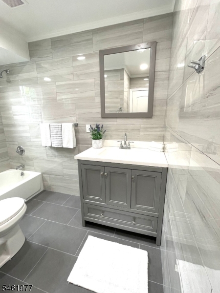 545 Trinity Place Westfield NJ 07090
