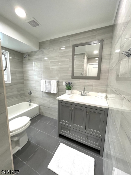 545 Trinity Place Westfield NJ 07090