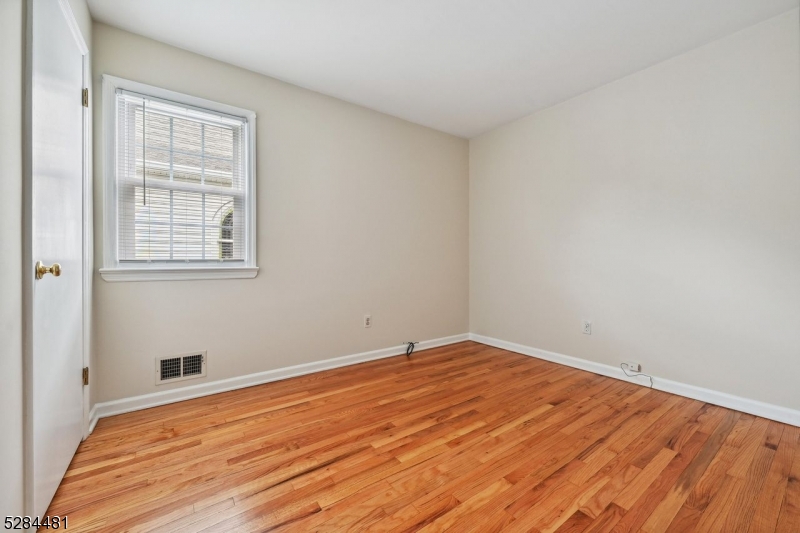 545 Trinity Place Westfield NJ 07090