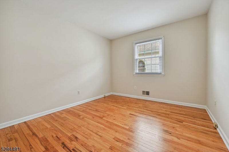 545 Trinity Place Westfield NJ 07090