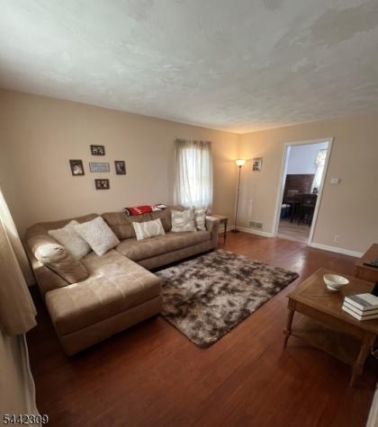 40 Moffett Street Woodbridge NJ 08863