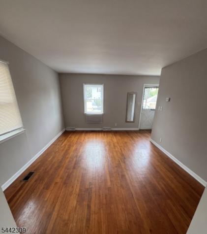 40 Moffett Street Woodbridge NJ 08863