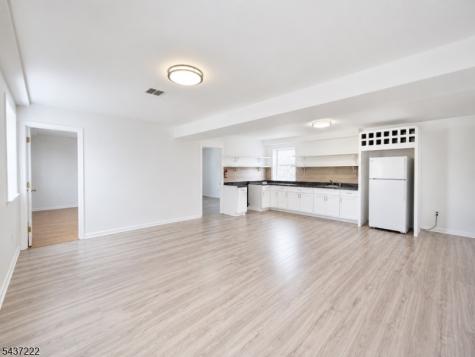 46 Goble Street Newark NJ 07114