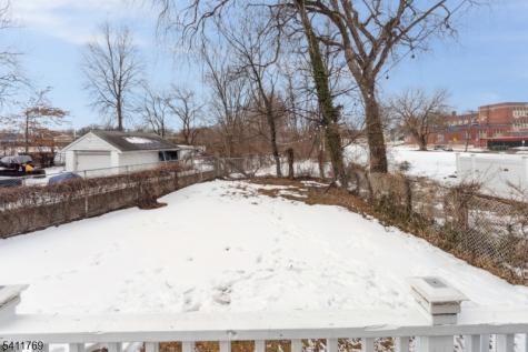 291 E 12th Avenue Roselle NJ 07203