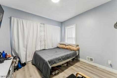 291 E 12th Avenue Roselle NJ 07203