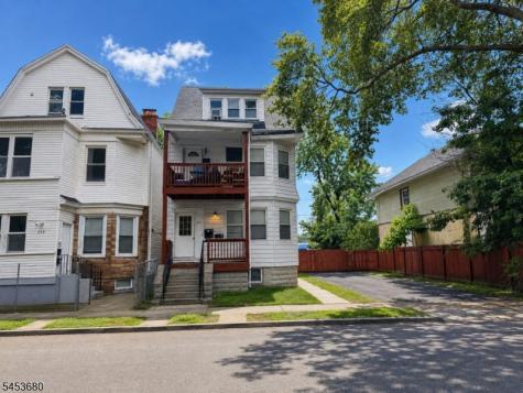 554 Norwood Street East Orange NJ 07018