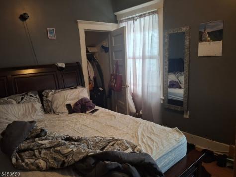 554 Norwood Street East Orange NJ 07018
