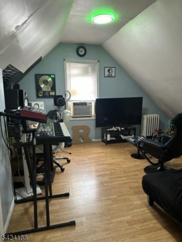 354 Dakota Street Paterson NJ 07503