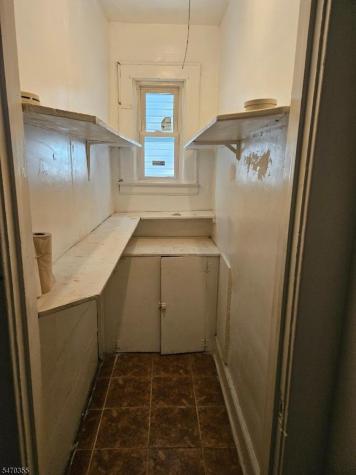 76 Kenmore Avenue Newark NJ 07106