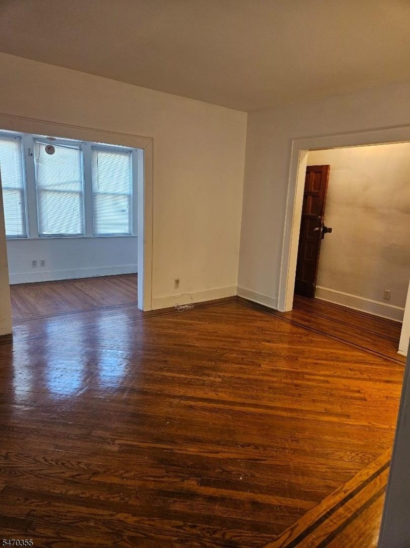 76 Kenmore Avenue Newark NJ 07106