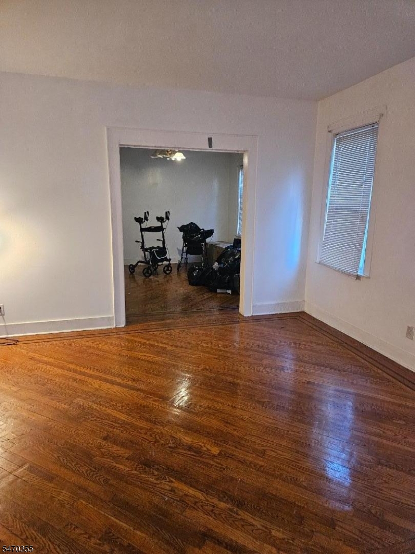 76 Kenmore Avenue Newark NJ 07106