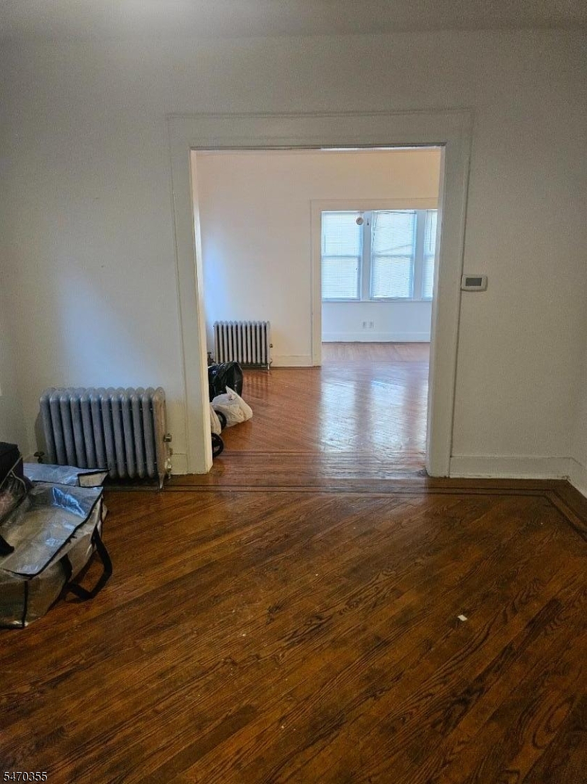 76 Kenmore Avenue Newark NJ 07106