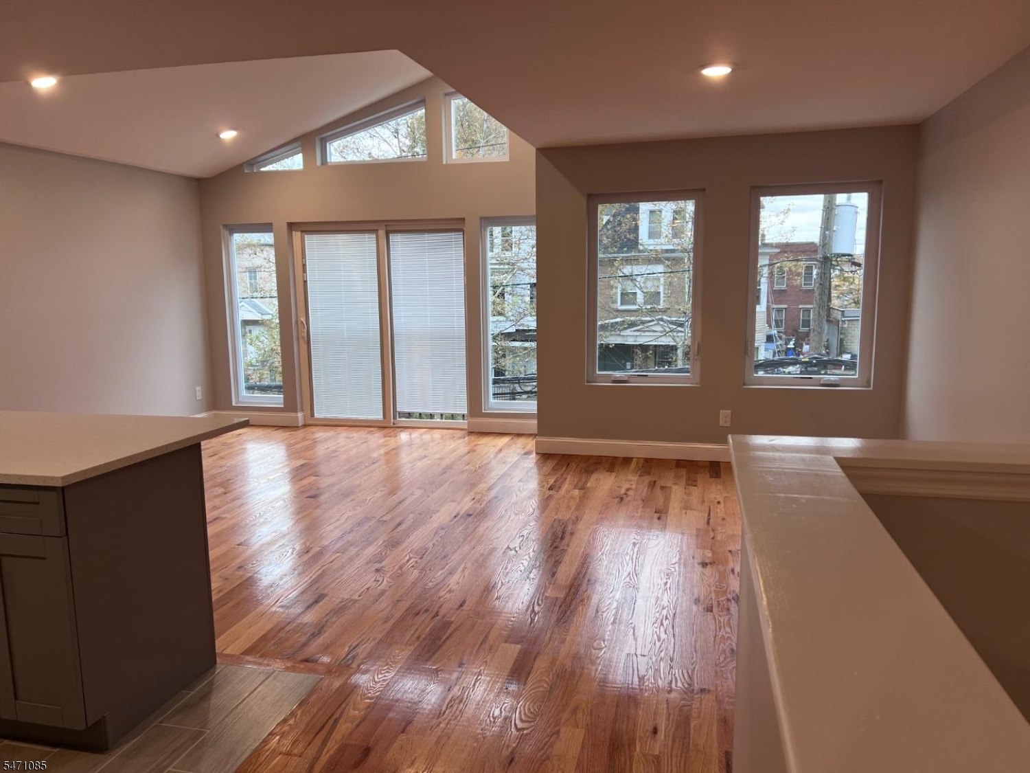 118 Littleton Avenue Newark NJ 07103