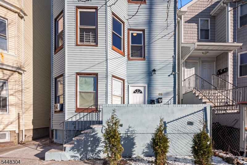 69 Graham Avenue Paterson NJ 07524