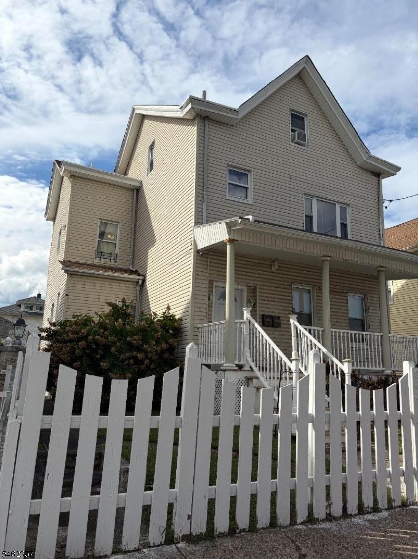 888 E 28th Street Paterson NJ 07513
