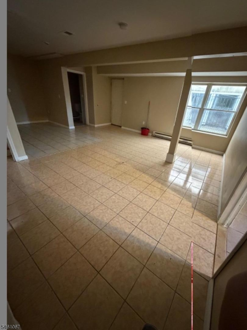 389 21ST Street Irvington NJ 07111