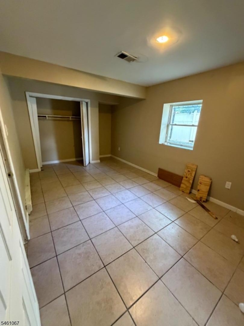 389 21ST Street Irvington NJ 07111
