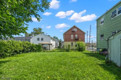 1266 E 12th Avenue Roselle NJ 07203