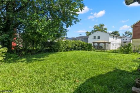 1266 E 12th Avenue Roselle NJ 07203