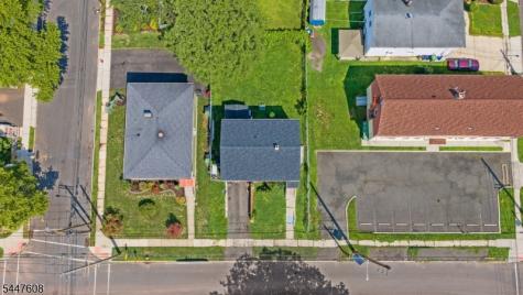 1266 E 12th Avenue Roselle NJ 07203