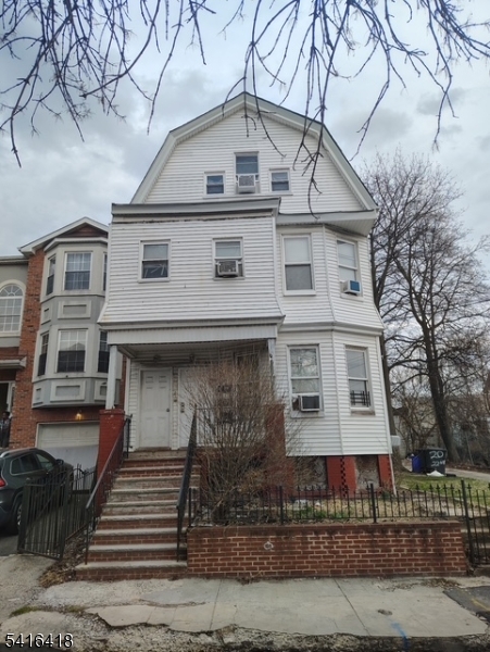 20 22ND Street Irvington NJ 07111