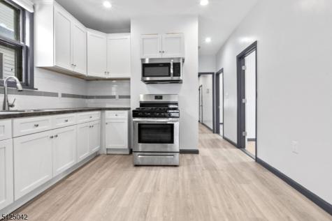 211 N 13th Street Newark NJ 07107
