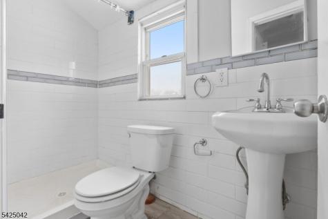 211 N 13th Street Newark NJ 07107