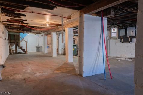 211 N 13th Street Newark NJ 07107