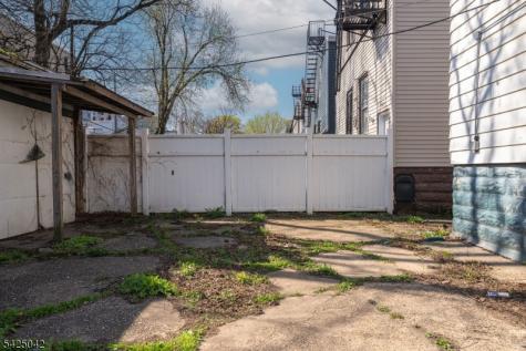 211 N 13th Street Newark NJ 07107