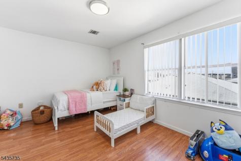 56 Vincent Street Newark NJ 07105