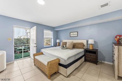 56 Vincent Street Newark NJ 07105