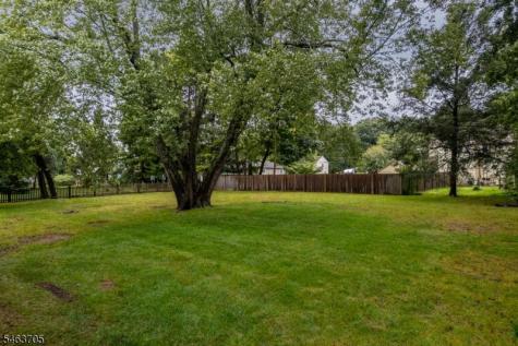 15 Bent Street Roxbury NJ 07847
