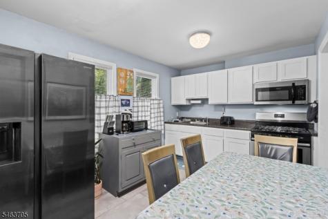 15 Bent Street Roxbury NJ 07847