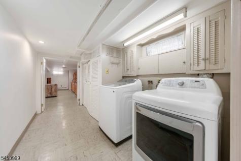 378 Cator Avenue Jersey City NJ 07305