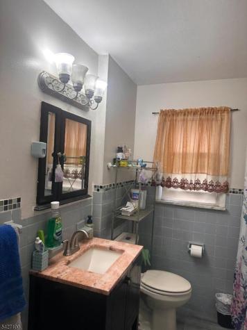 233 Shephard Avenue Newark NJ 07112